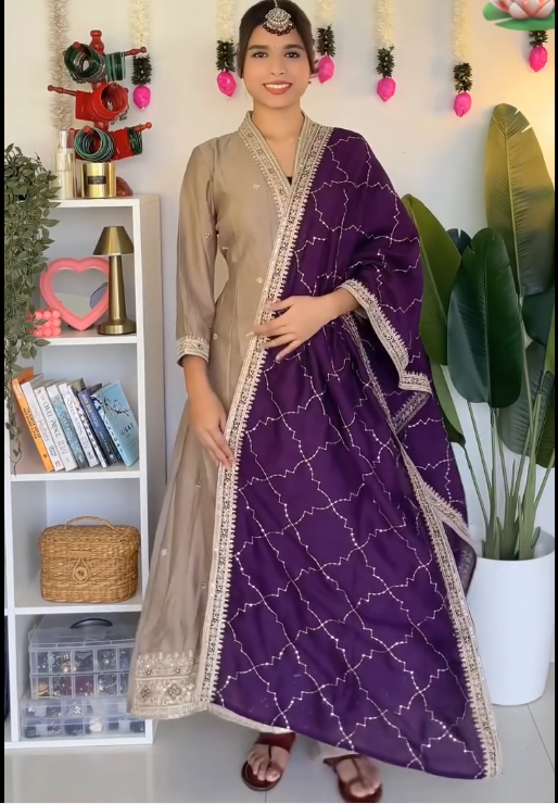 Black Embellished Kurta Set for Women – Sleeveless Kurti with Dupatta & Straight Pants - Image 3