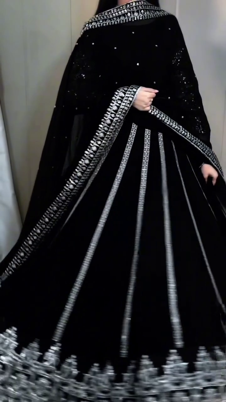 Women's Black Embroidered Anarkali Gown with Dupatta | Designer Party Wear & Wedding Ethnic Dress - Image 4